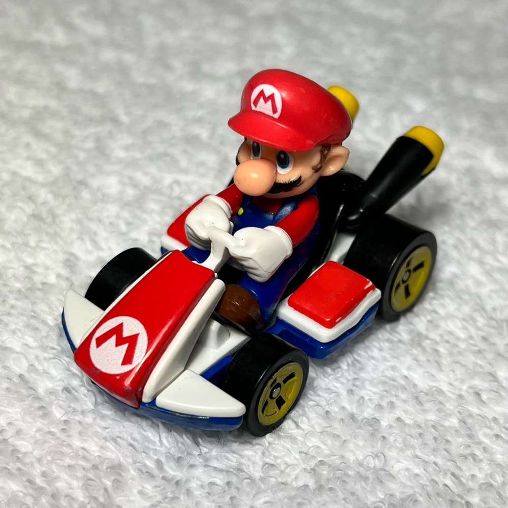 Hot wheels Super Mario Cart Die Cast